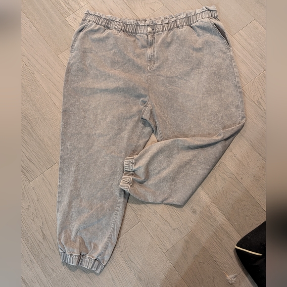 Chrysbeach - Picture 3 of 16